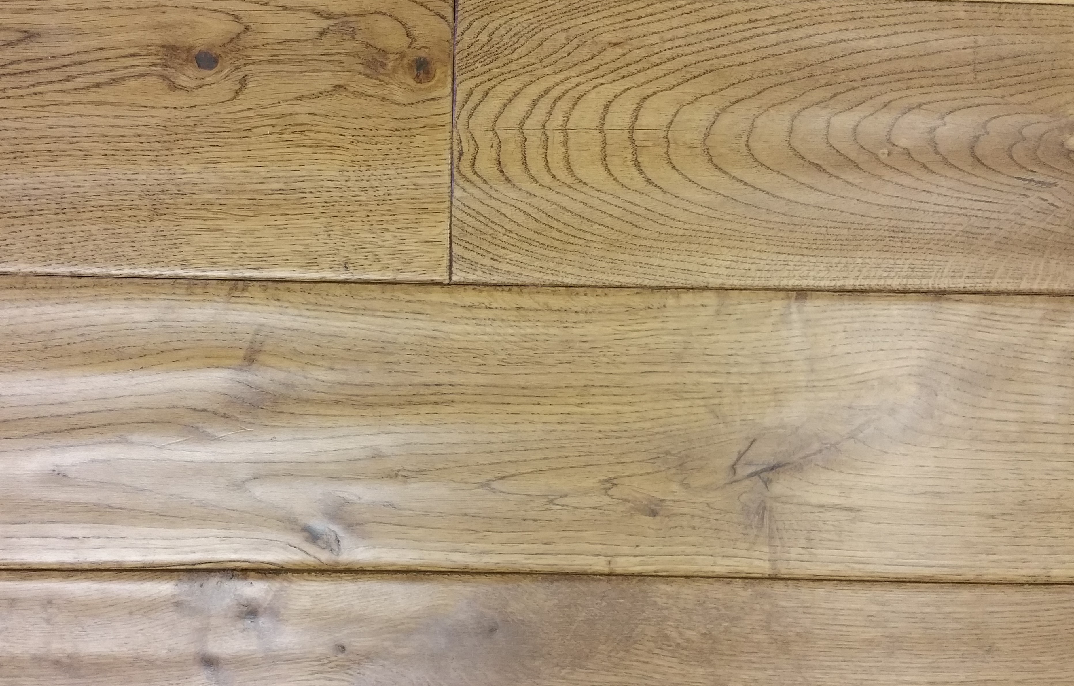 golden_stain_solid_oak_lacquered
